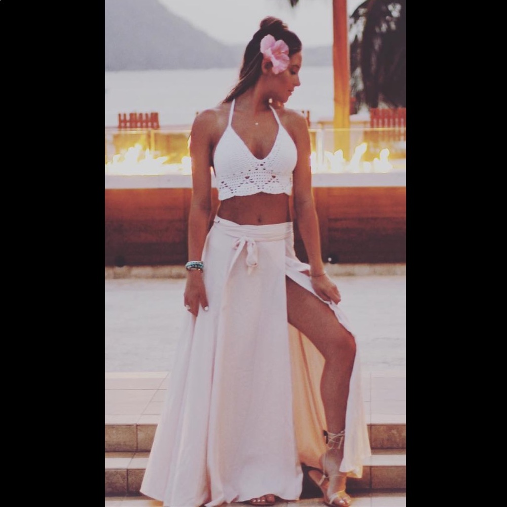 Kendall + Kylie Maxi Skirt - pale pink